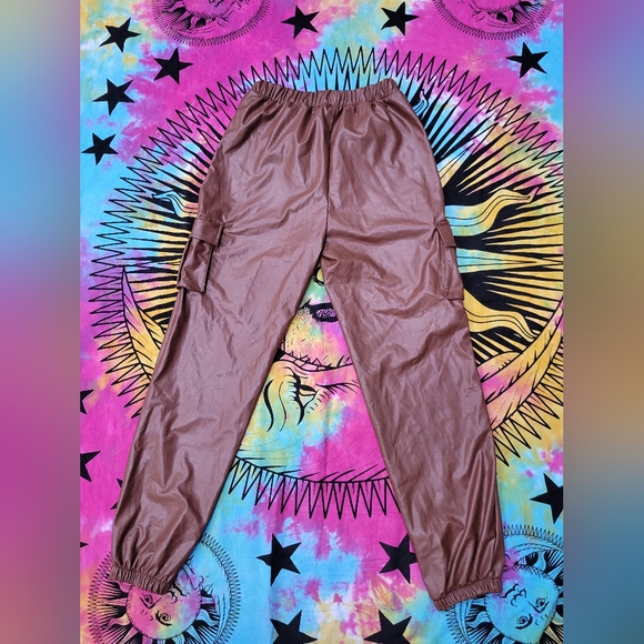 Streetwear Society - Chic Faux Leather High-Waist Pants - Picture 4 of 7